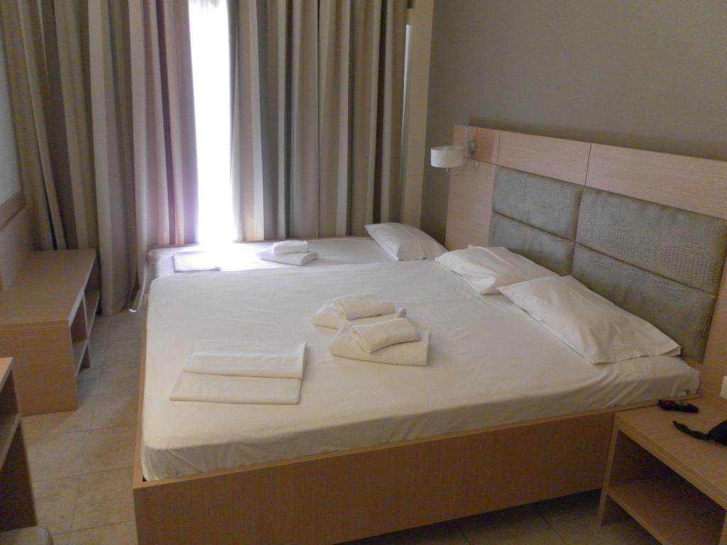 Esperia Hotel Thessaloniki Room photo