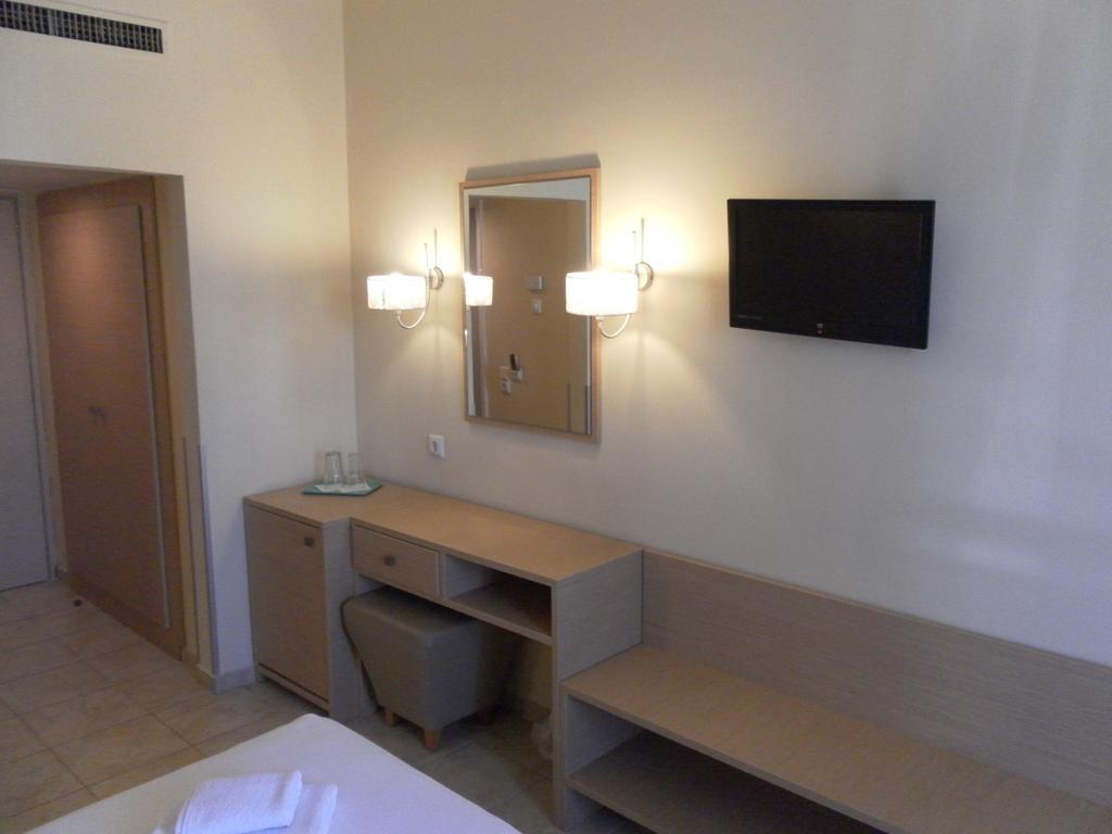 Esperia Hotel Thessaloniki Room photo