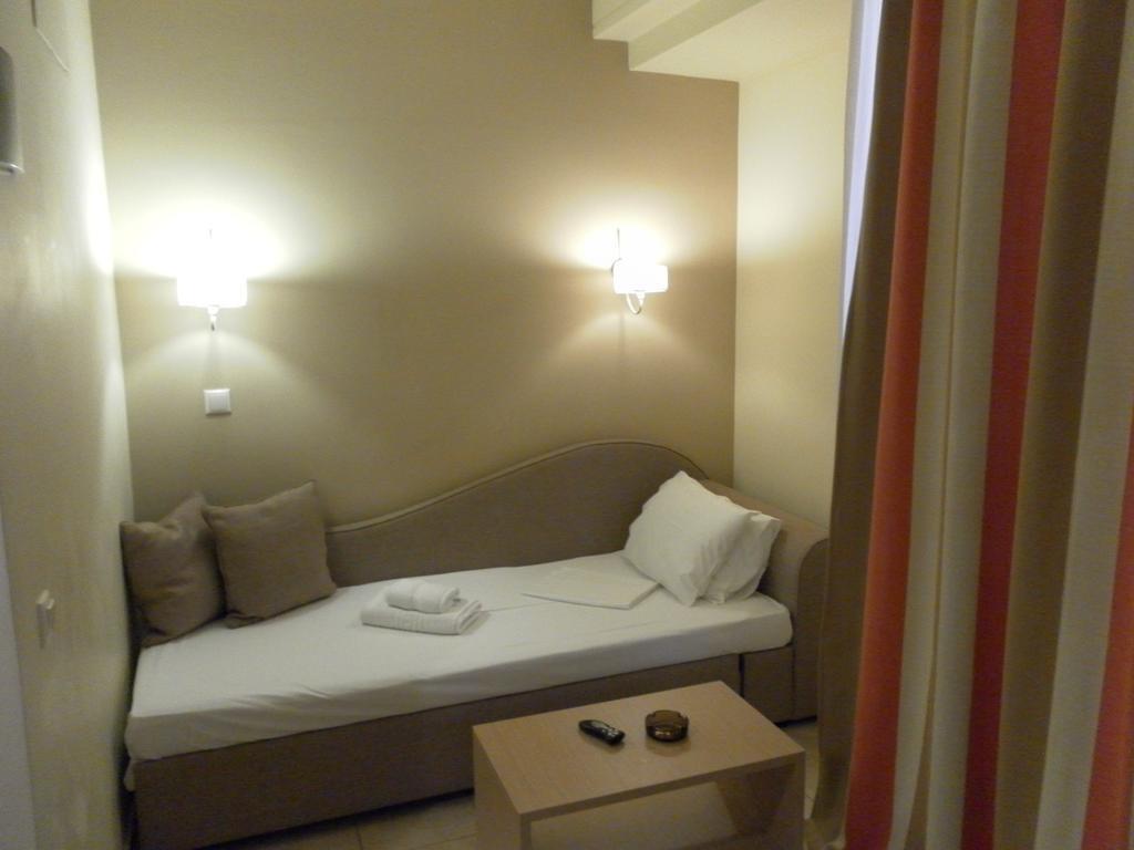 Esperia Hotel Thessaloniki Room photo